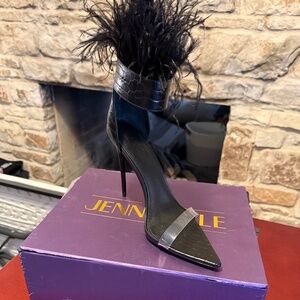 Jennifer Le Croc & Ostrich Stiletto